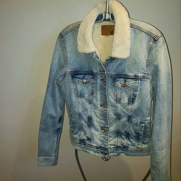 *NEW* American Eagle Teddy Lined Jean Jacket🐻 - Picture 2 of 4